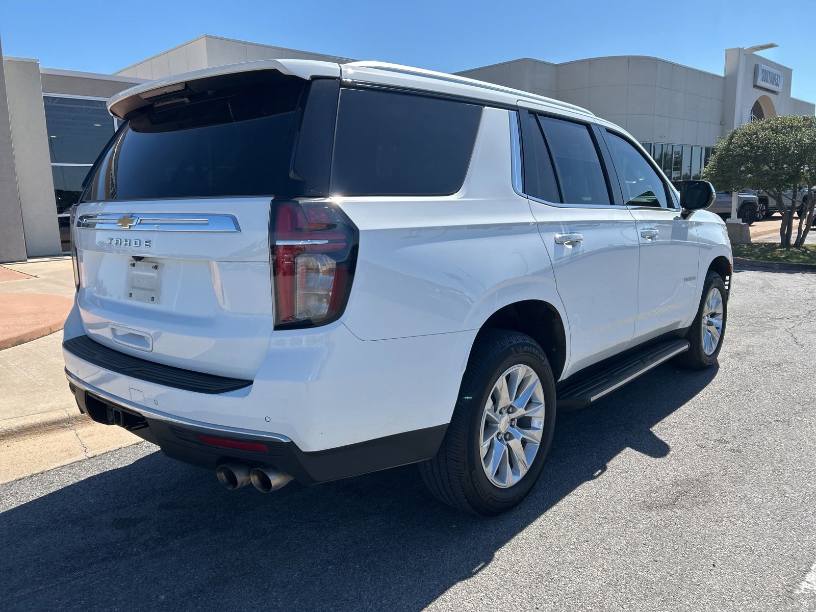 Used 2023 Chevrolet Tahoe Premier w/ Max Trailering Package AWD/4WD image 5