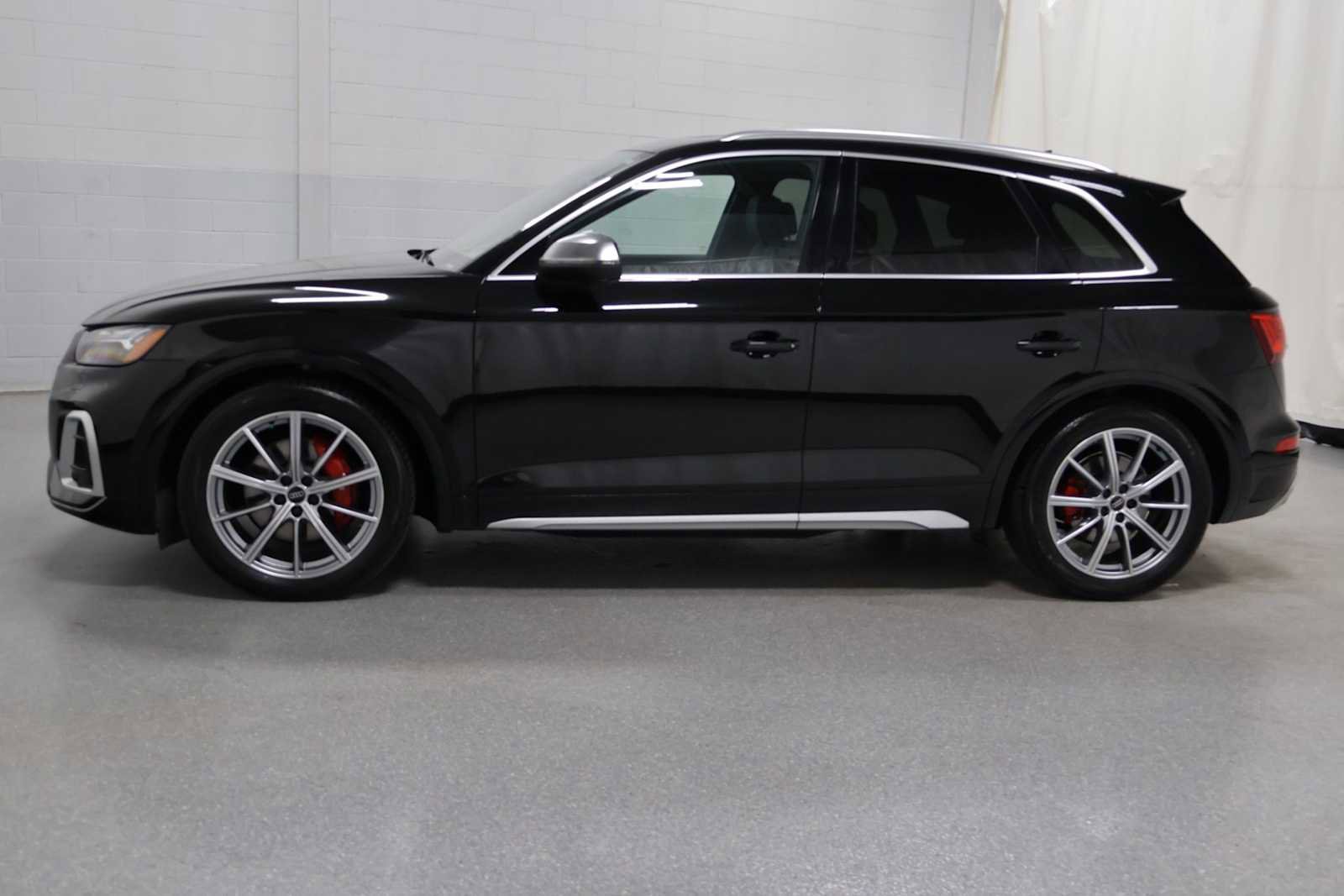 Used 2023 Audi SQ5 Prestige w/ Prestige Package AWD/4WD image 2