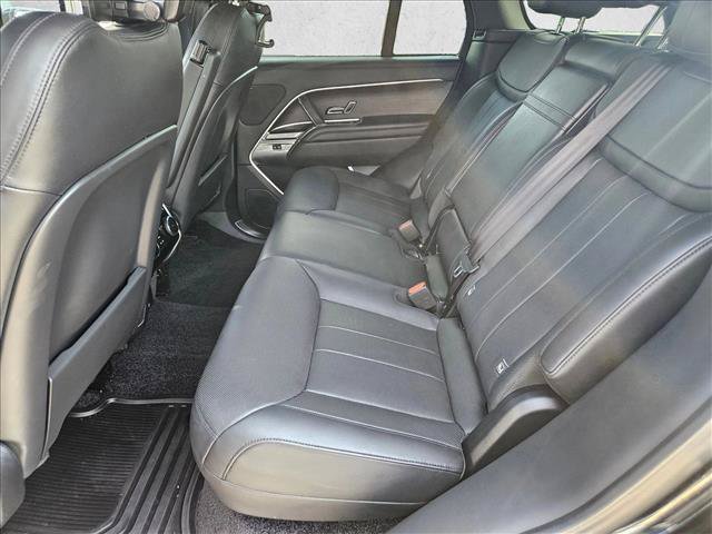 Used 2025 Land Rover Range Rover SE AWD/4WD image 20