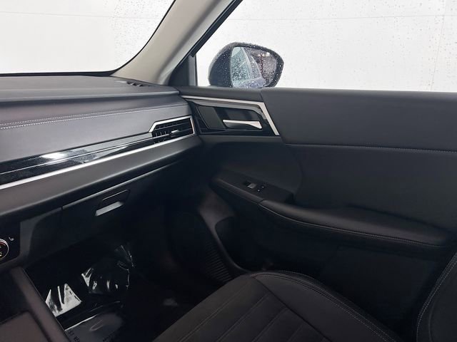 Used 2023 Mitsubishi Outlander SE image 20