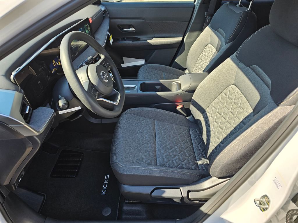 New 2026 Nissan Kicks SV w/ SV Premium Package image 7
