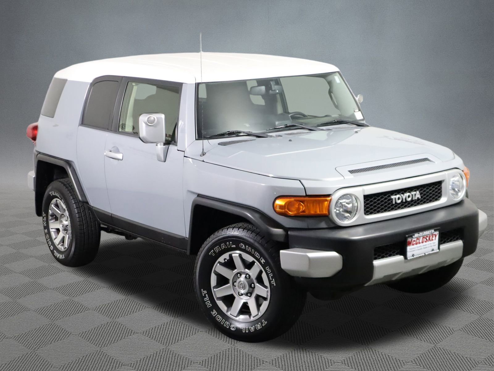 Used 2014 Toyota FJ Cruiser 4WD w/ Upgrade Package image 11