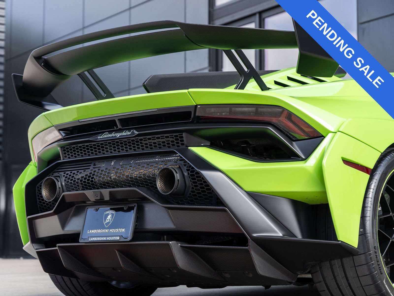 Used 2023 Lamborghini Huracan STO RWD image 21