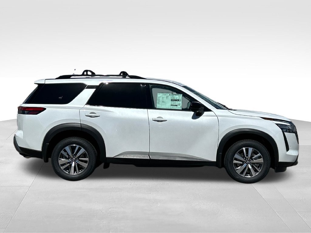 New 2026 Nissan Pathfinder SL w/ Cargo Package FWD image 9