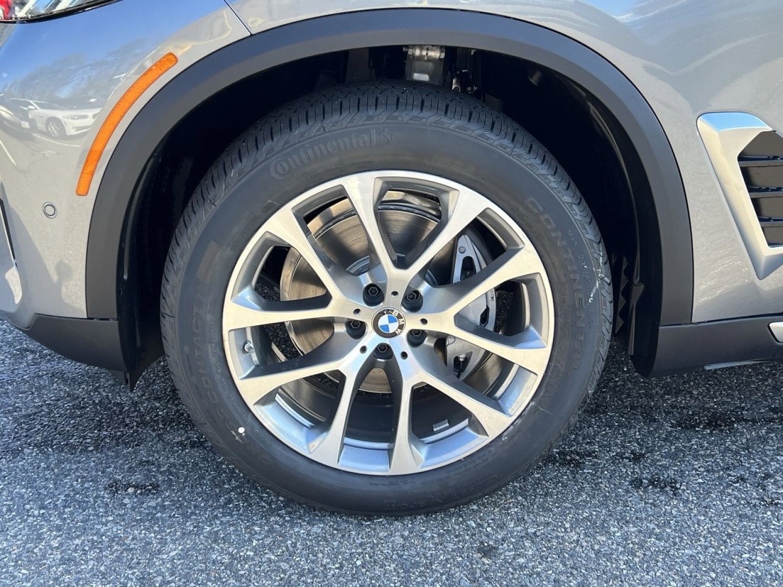 New 2026 BMW X5 xDrive40i w/ Premium Package image 9