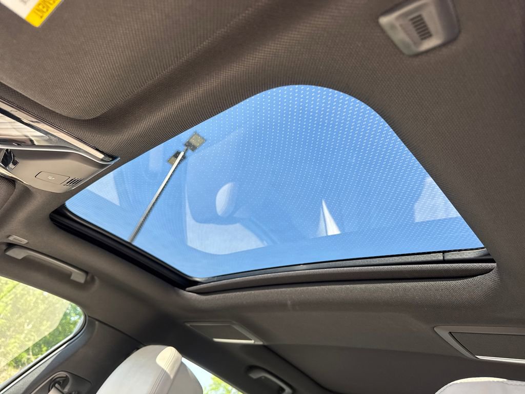 Used 2018 BMW 750i image 33