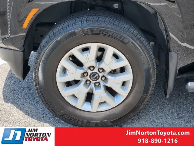 Used 2023 Nissan Frontier SV w/ Tow Package AWD/4WD image 11