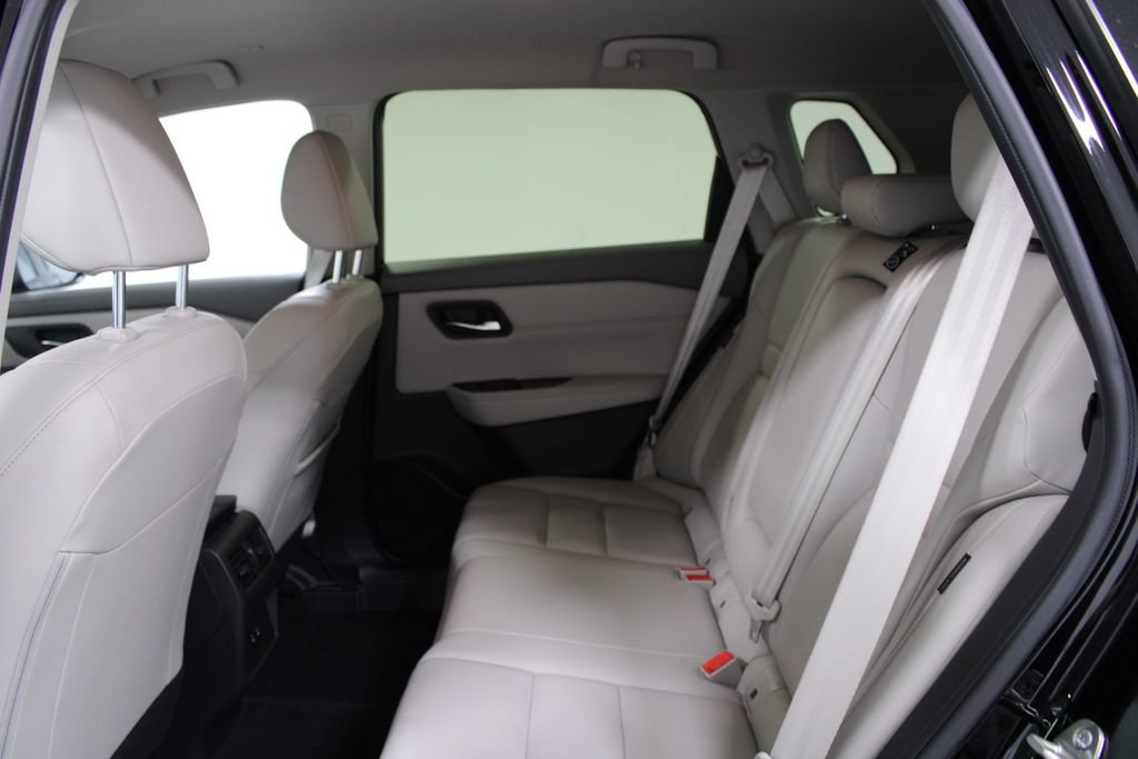 Used 2024 Nissan Rogue SL FWD image 23