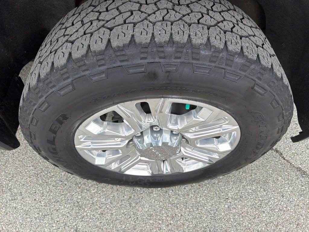 Used 2022 GMC Sierra 3500 Denali w/ Denali Ultimate Package image 19