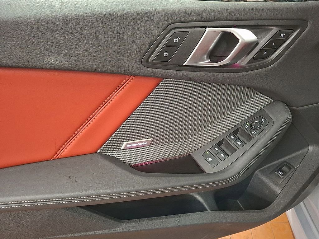 Used 2025 BMW M235i xDrive w/ Premium Package image 9