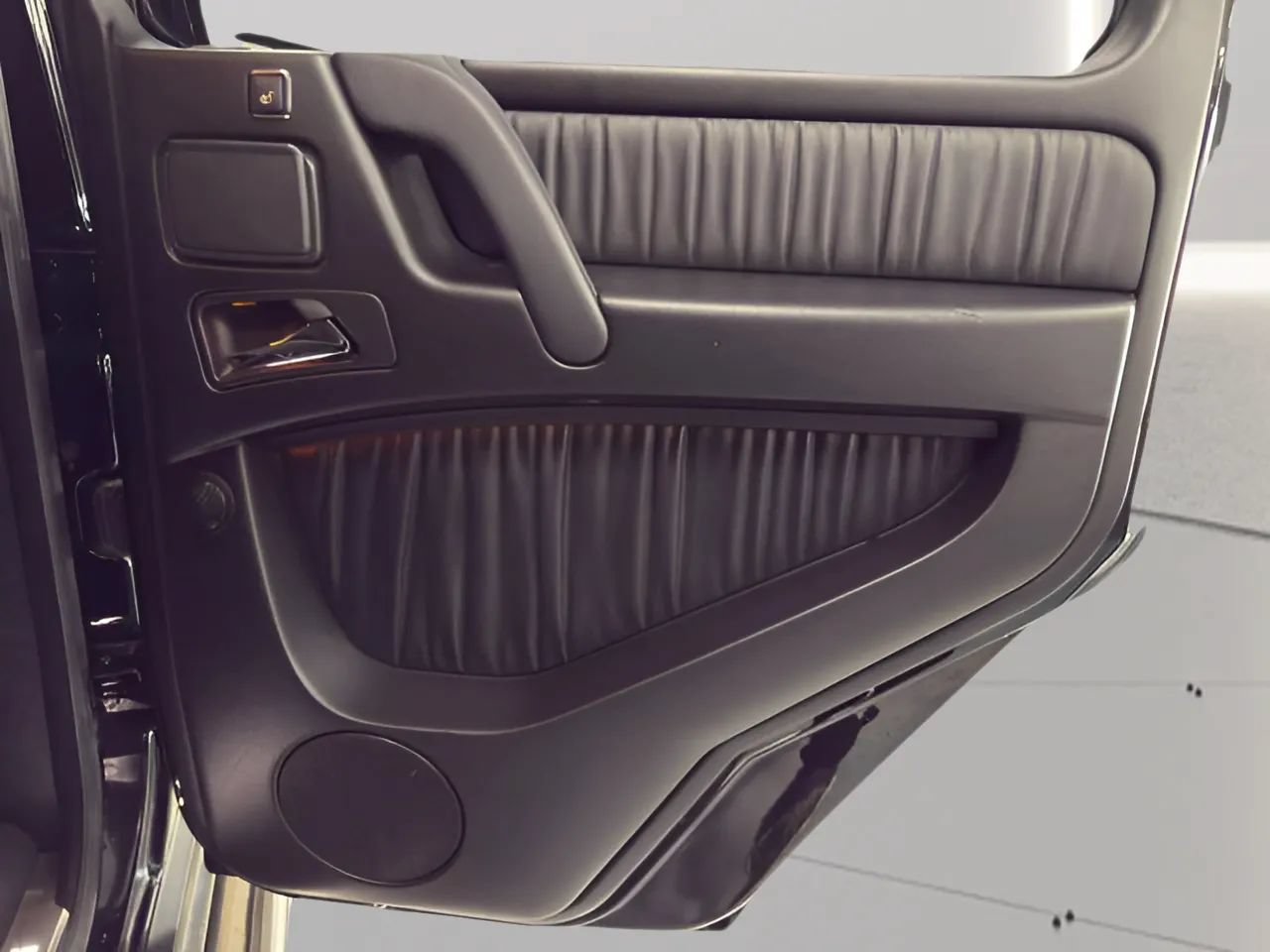 Used 2014 Mercedes-Benz G 63 AMG 4MATIC image 15