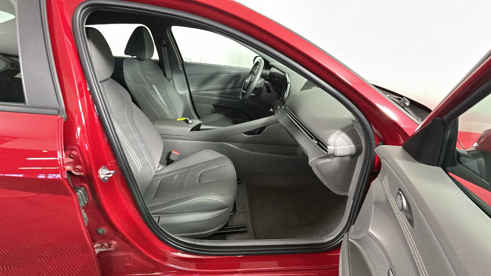 Used 2023 Hyundai Elantra SEL w/ Convenience Package FWD image 35