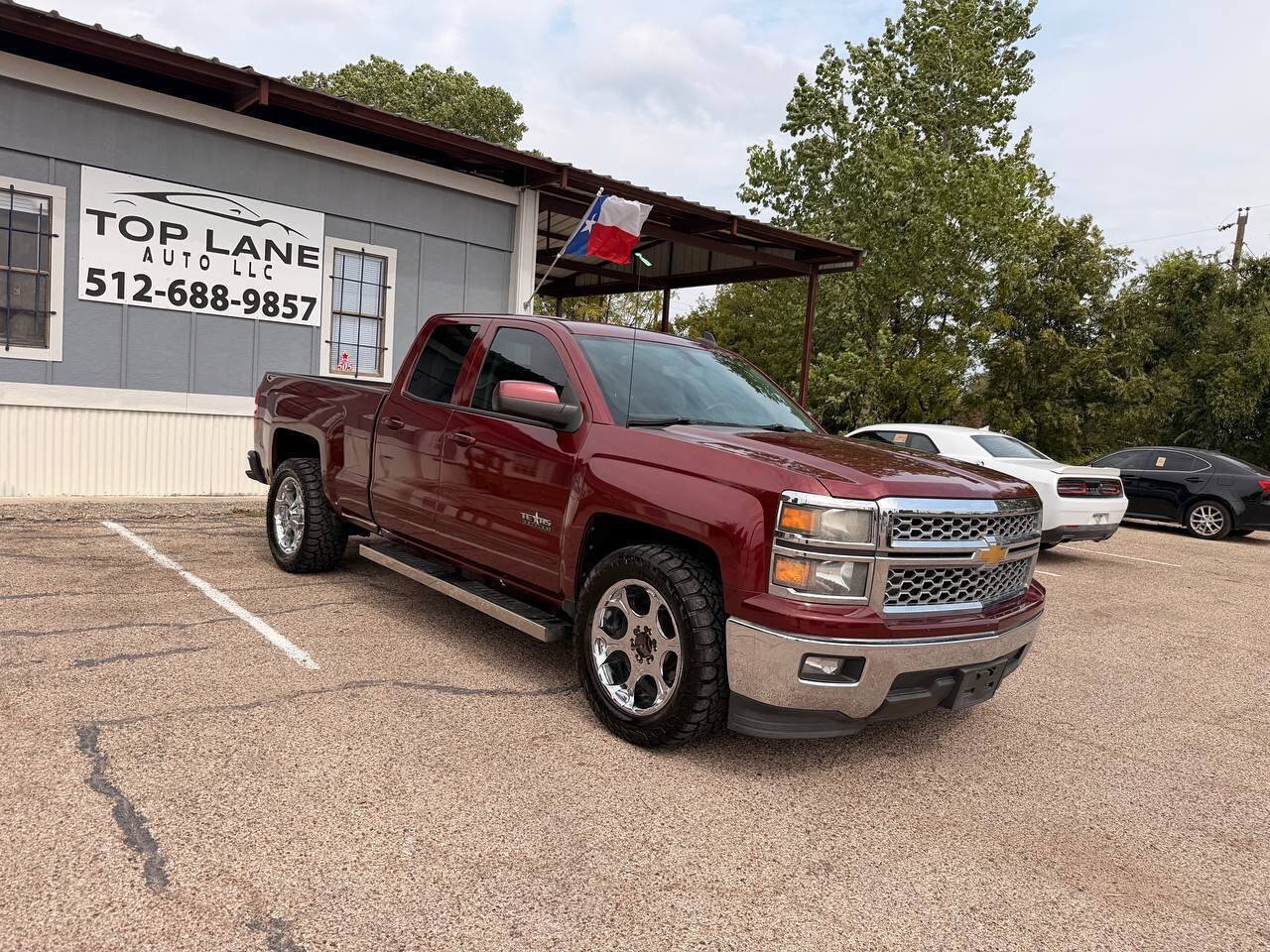 Used 2015 Chevrolet Silverado 1500 LT w/ Texas Edition, 1LT Trim RWD image 4
