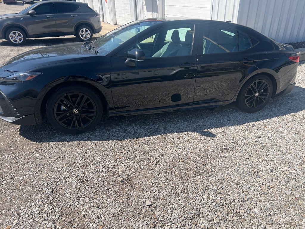 Used 2025 Toyota Camry XSE image 2