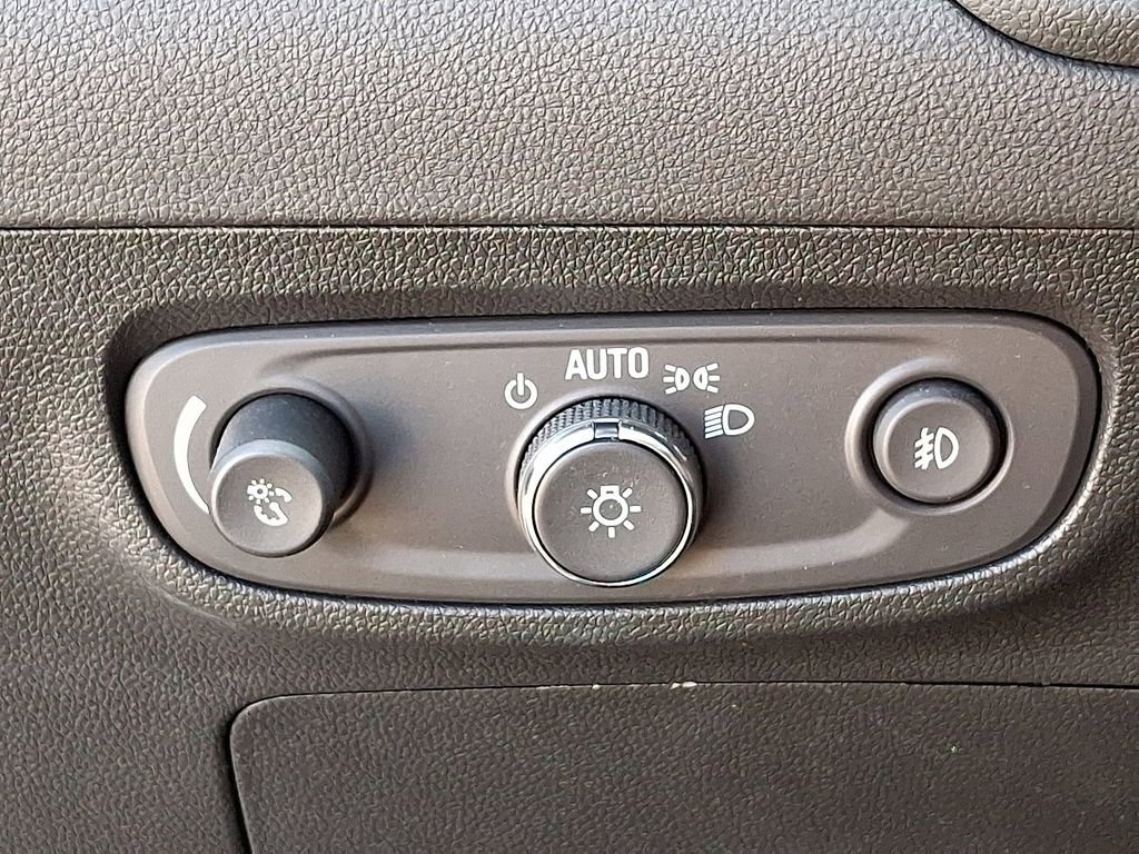 Used 2023 Buick Encore GX Select w/ Sport Touring Package FWD image 26