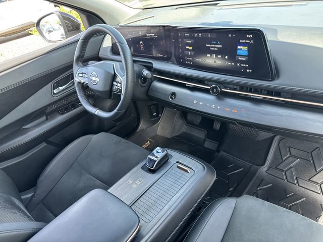 Used 2024 Nissan Ariya AWD image 22