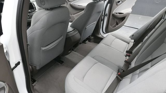Used 2019 Chevrolet Malibu LS FWD image 24