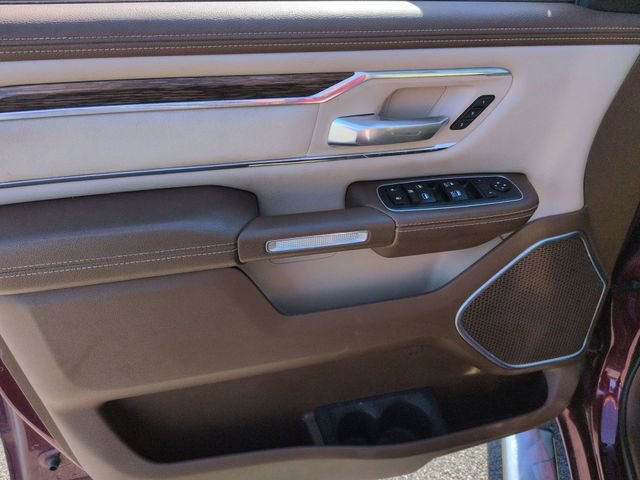 Used 2019 RAM 1500 Laramie AWD/4WD image 12