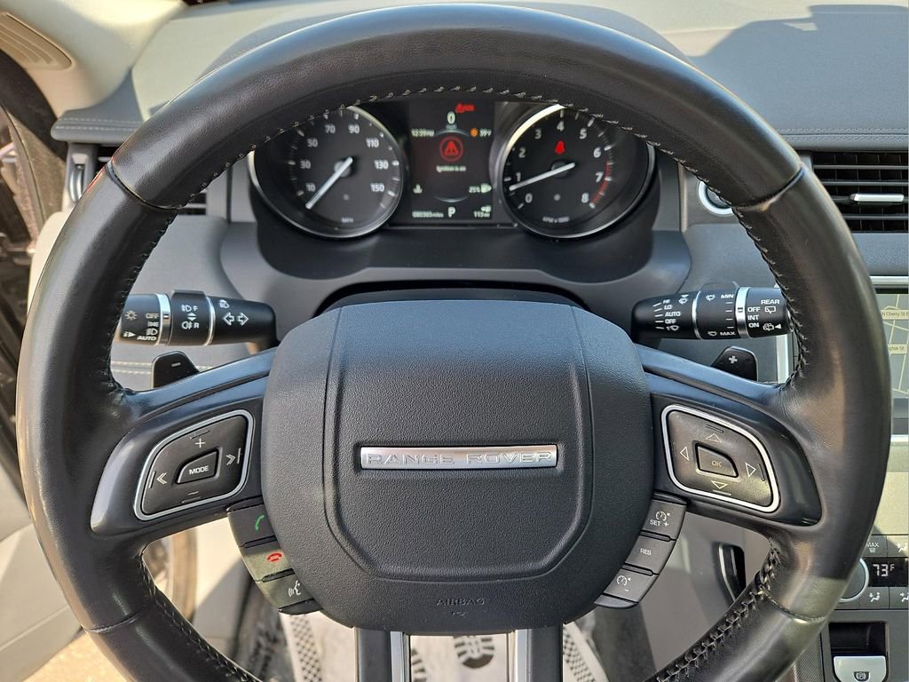 Used 2019 Land Rover Range Rover Evoque SE image 21