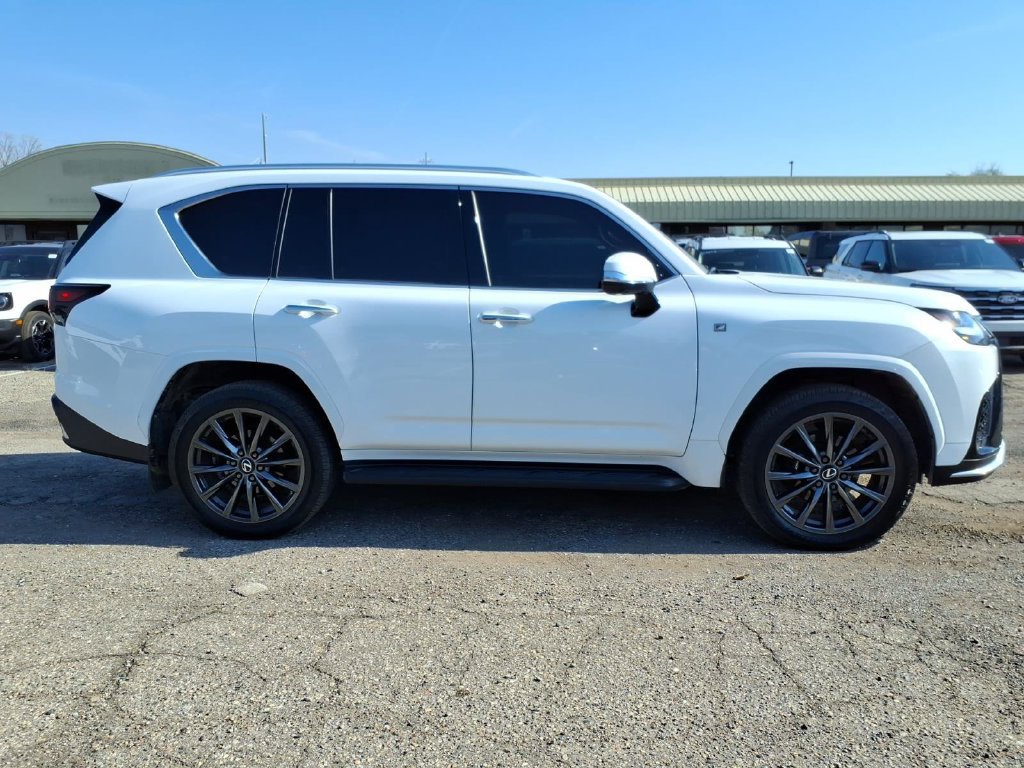 Used 2024 Lexus LX 600 F Sport AWD/4WD image 6