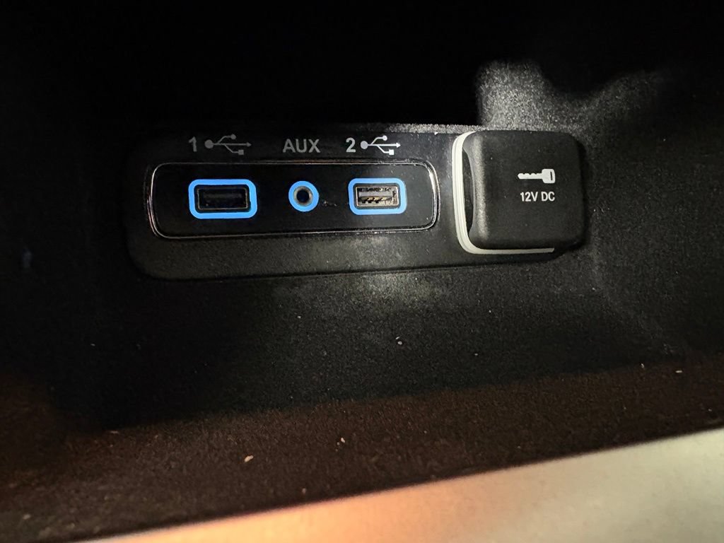 Used 2019 Jeep Grand Cherokee Laredo RWD image 39