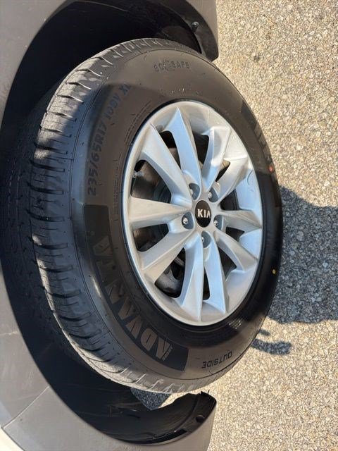 Used 2020 Kia Sorento FWD V6 image 10