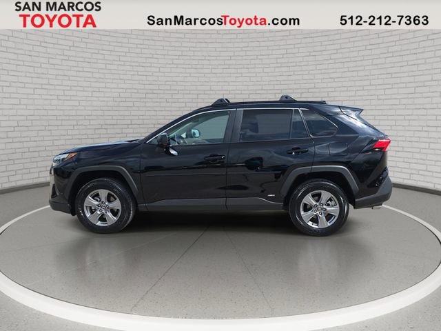 Used 2025 Toyota RAV4 LE image 8