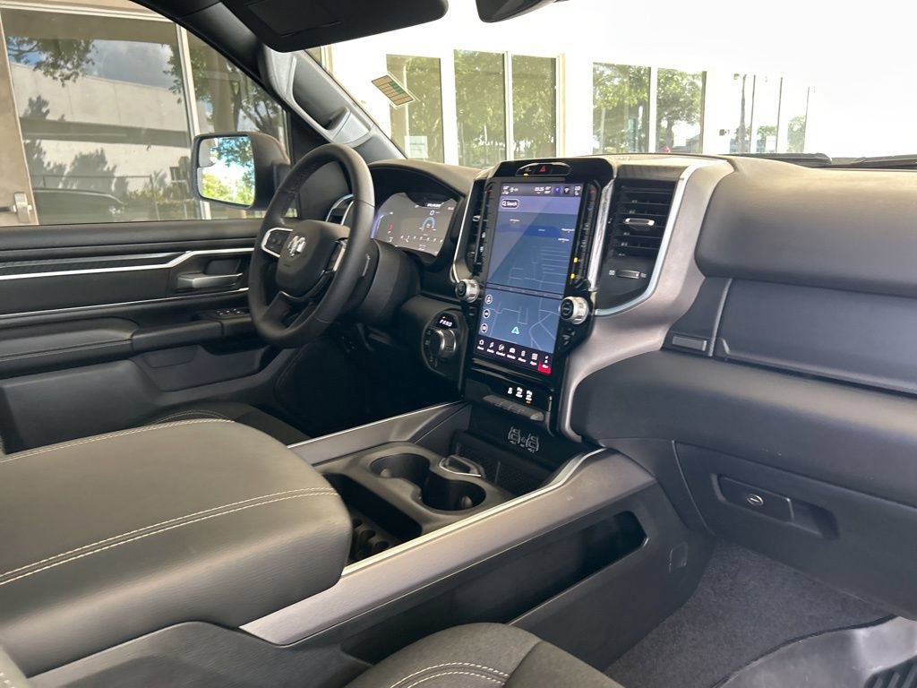 Used 2025 RAM 1500 Big Horn AWD/4WD image 28