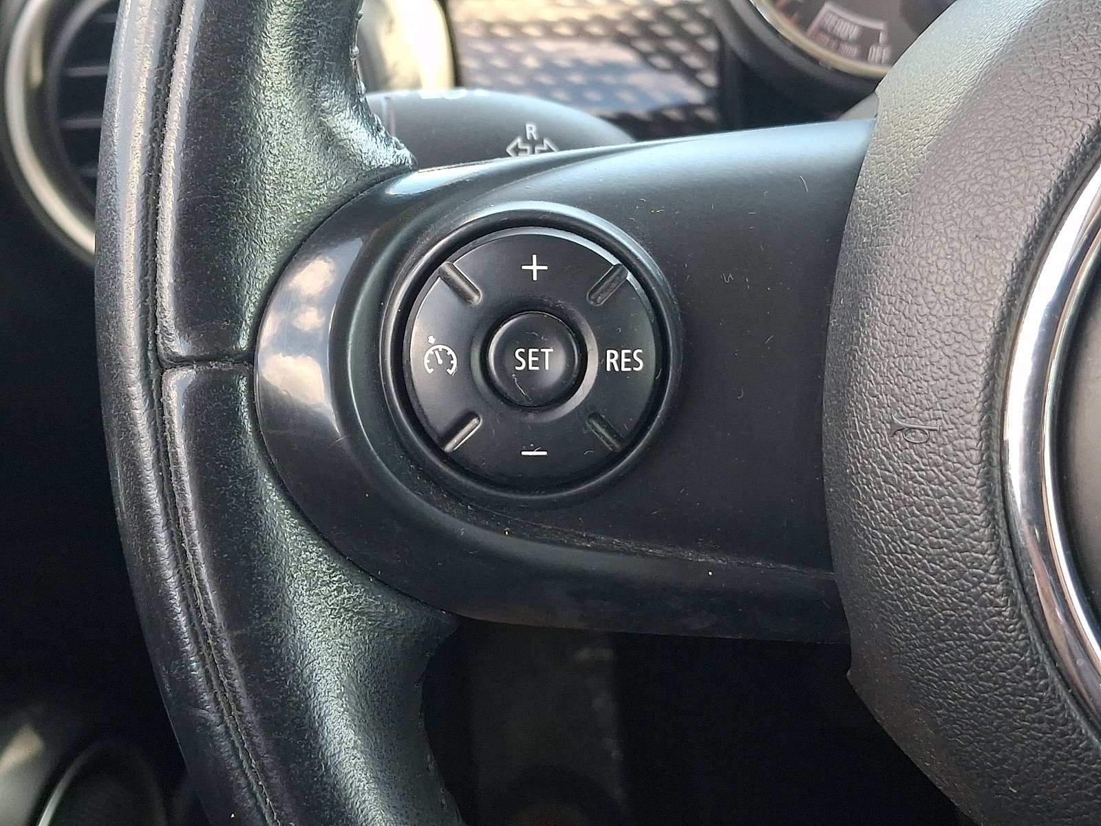 Used 2015 MINI Cooper S FWD image 19