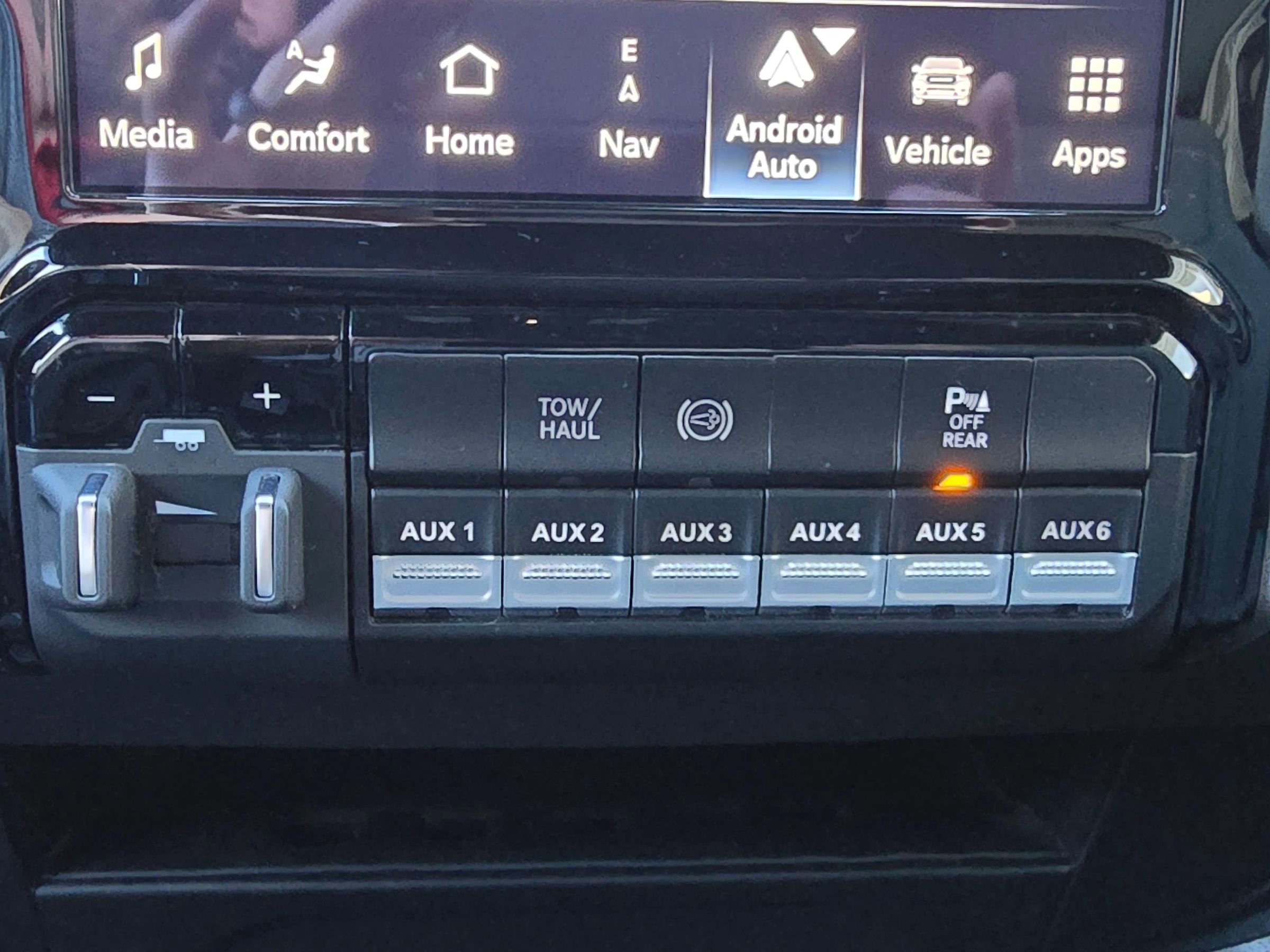 Used 2024 RAM 3500 Tradesman w/ Towing Technology Group image 29