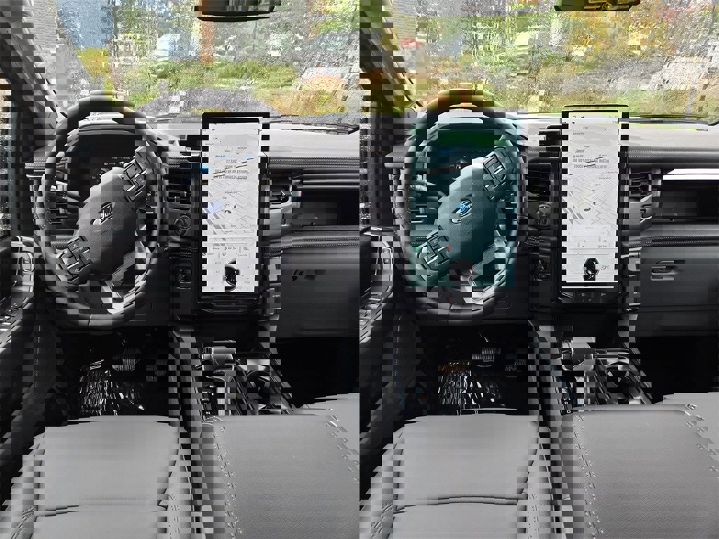 New 2025 Ford F150 Lightning Flash image 10