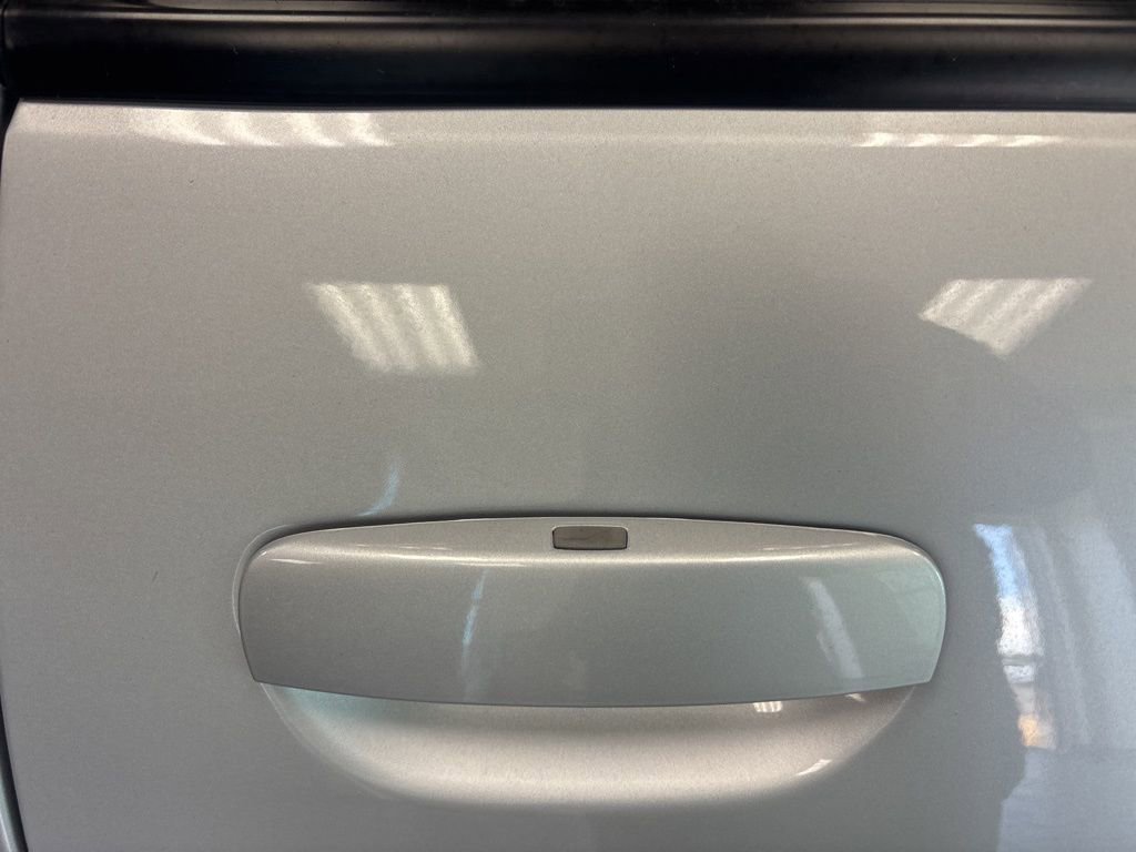 Used 2022 Dodge Challenger R/T w/ Plus Package image 9