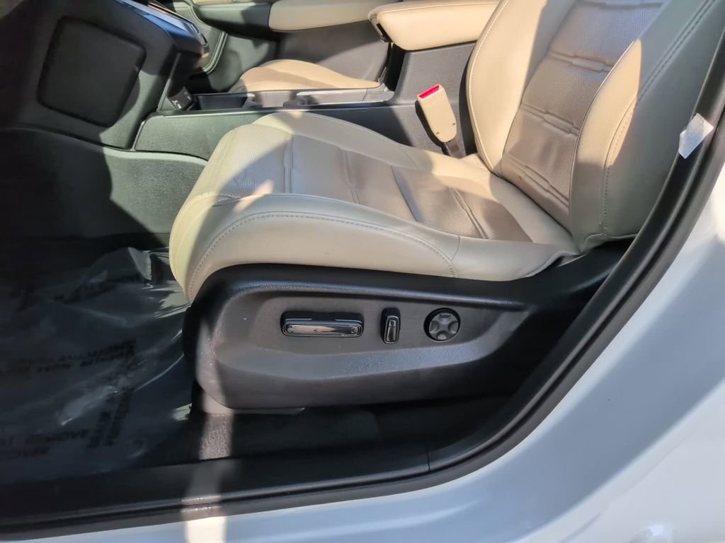 Used 2021 Honda CR-V EX-L image 20