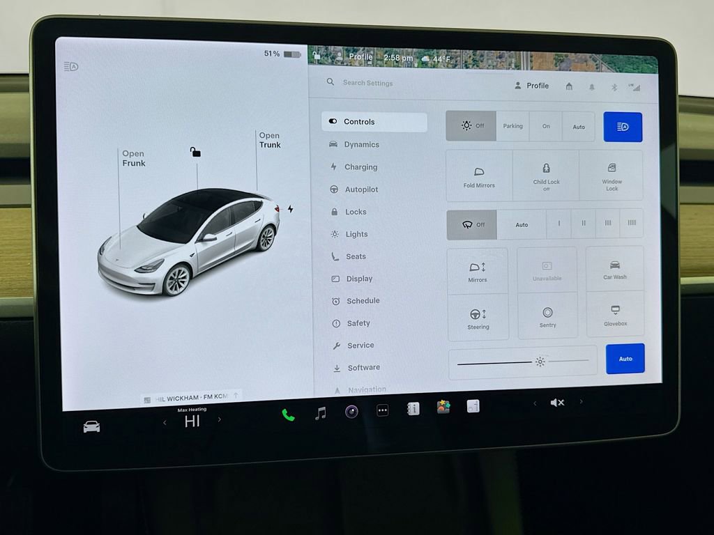 Used 2021 Tesla Model 3 Standard Range Plus image 22
