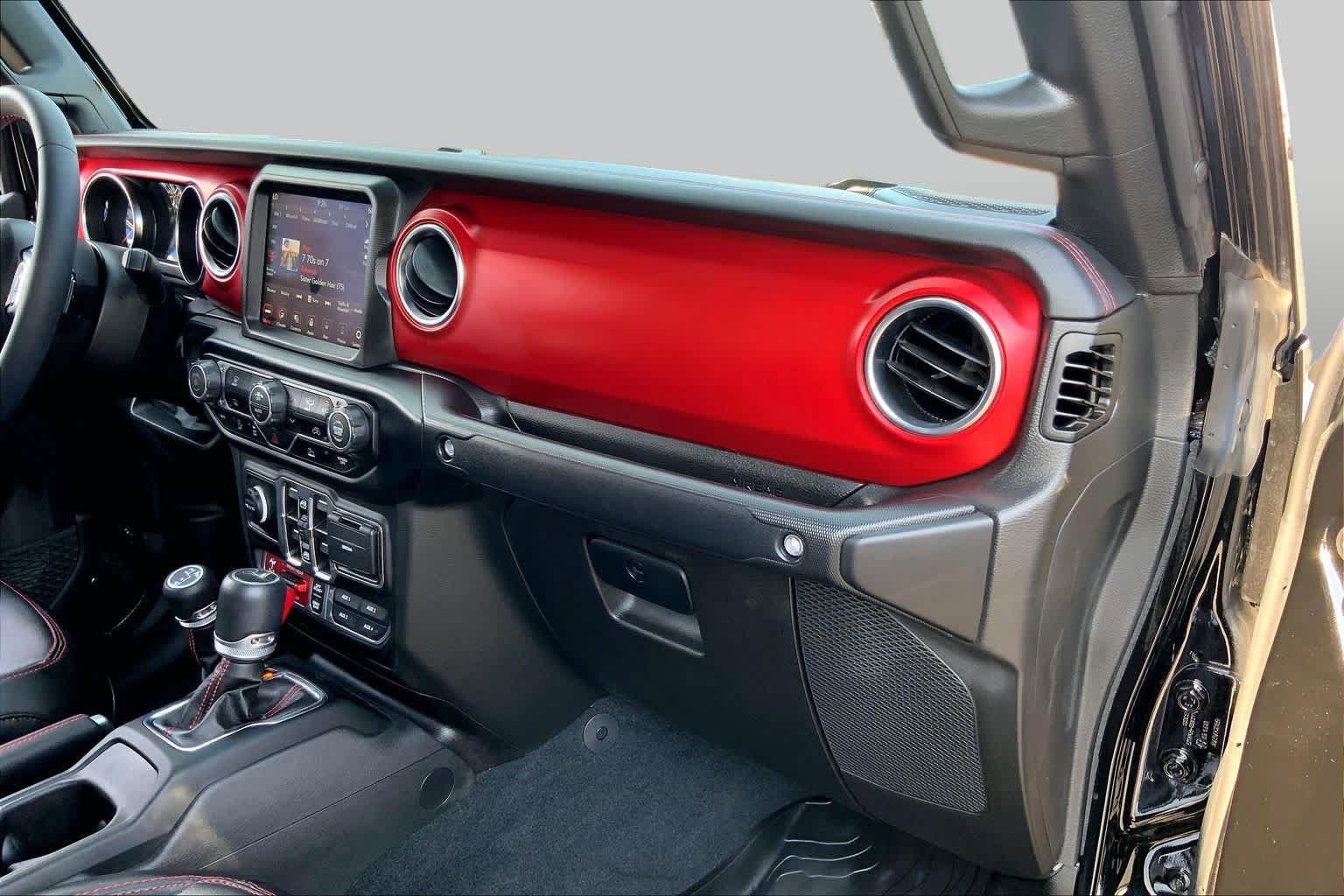 Used 2023 Jeep Gladiator Rubicon w/ Trailer Tow Package AWD/4WD image 19