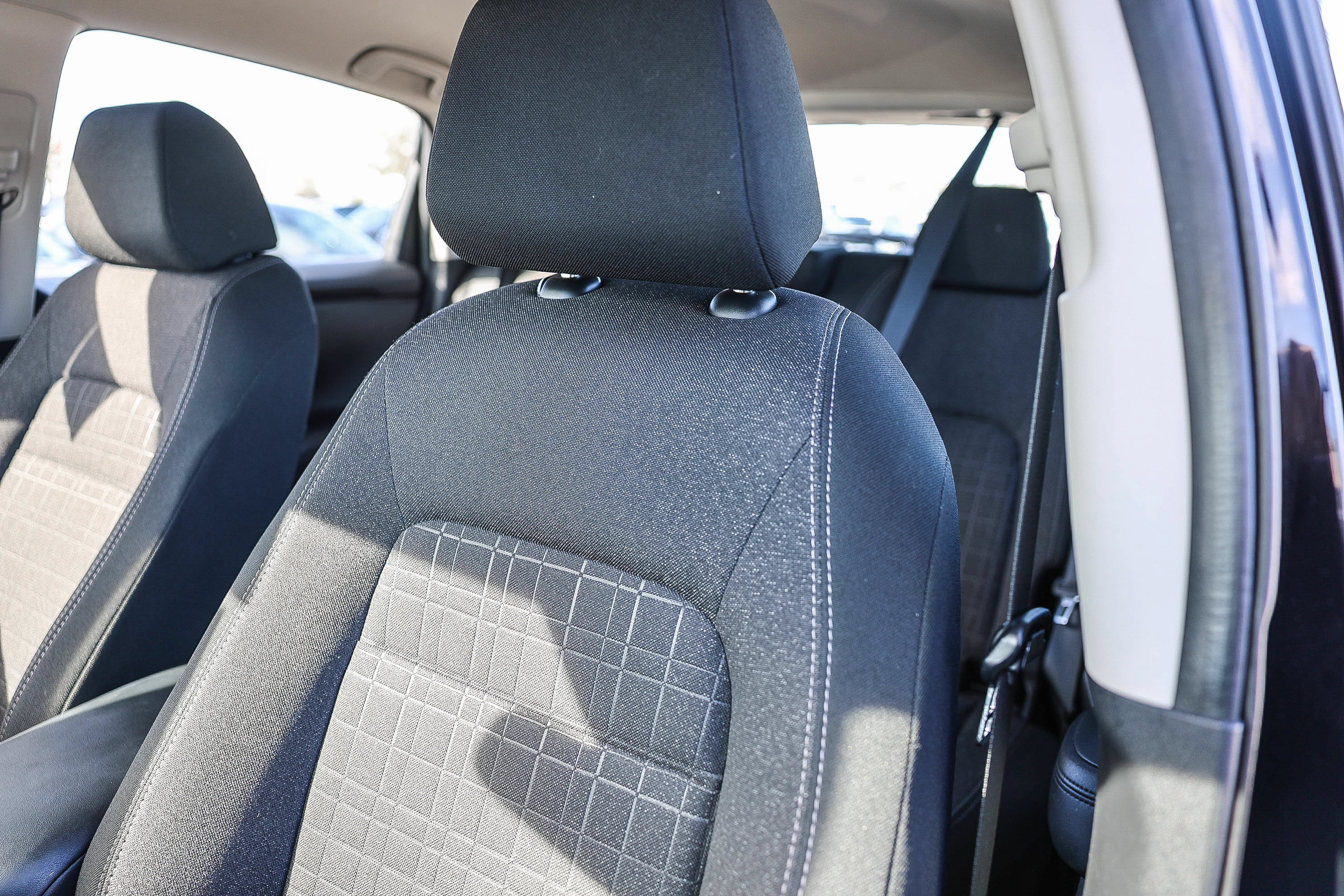 Certified 2025 Honda HR-V LX image 15