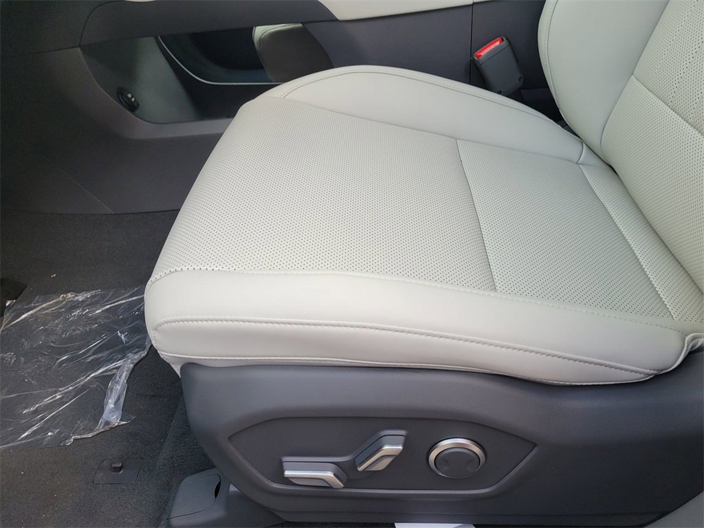 New 2026 Hyundai Santa Fe Calligraphy image 3