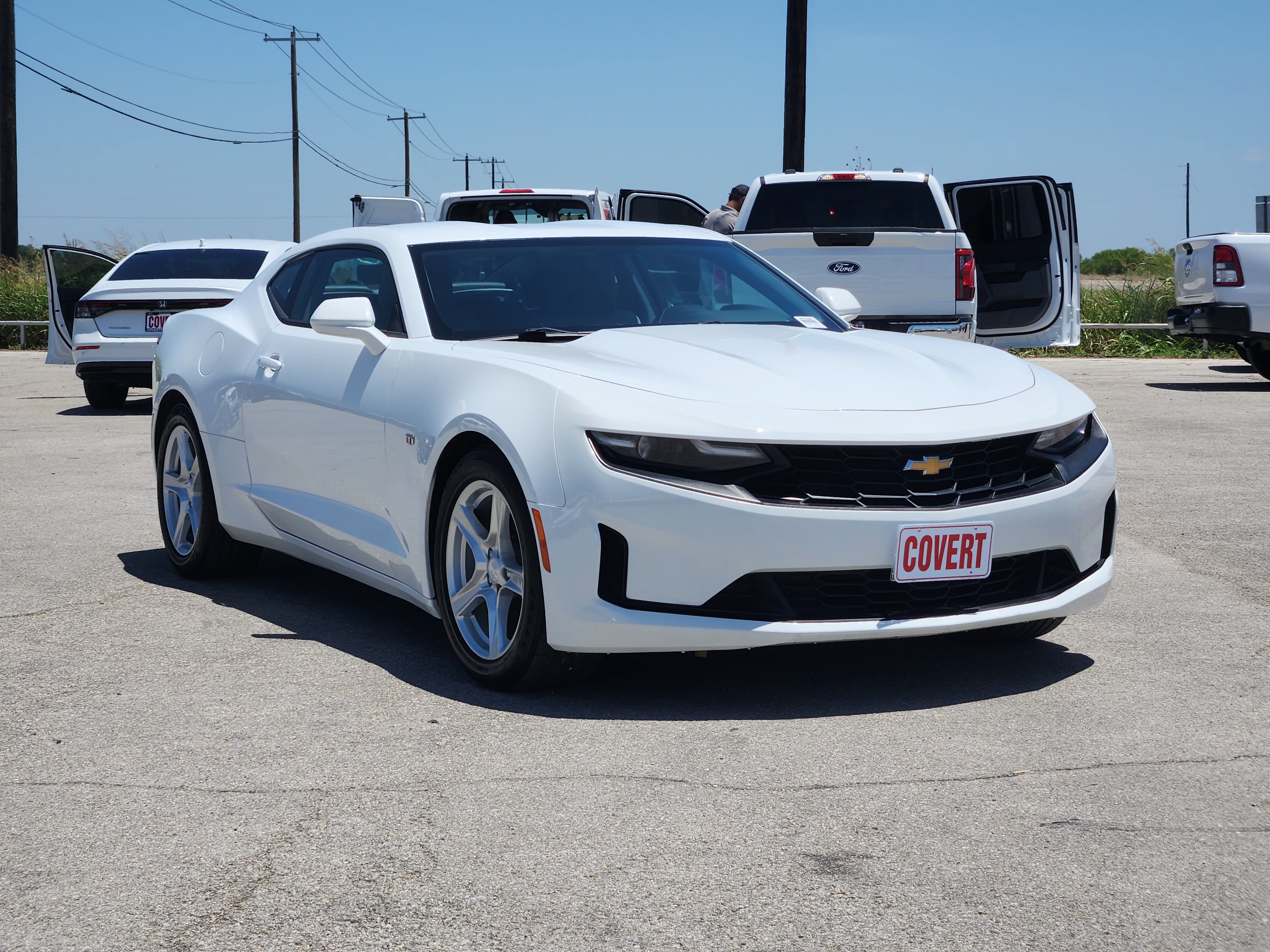 Used 2023 Chevrolet Camaro LT RWD image 3