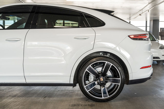 Used 2023 Porsche Cayenne Turbo AWD/4WD image 5