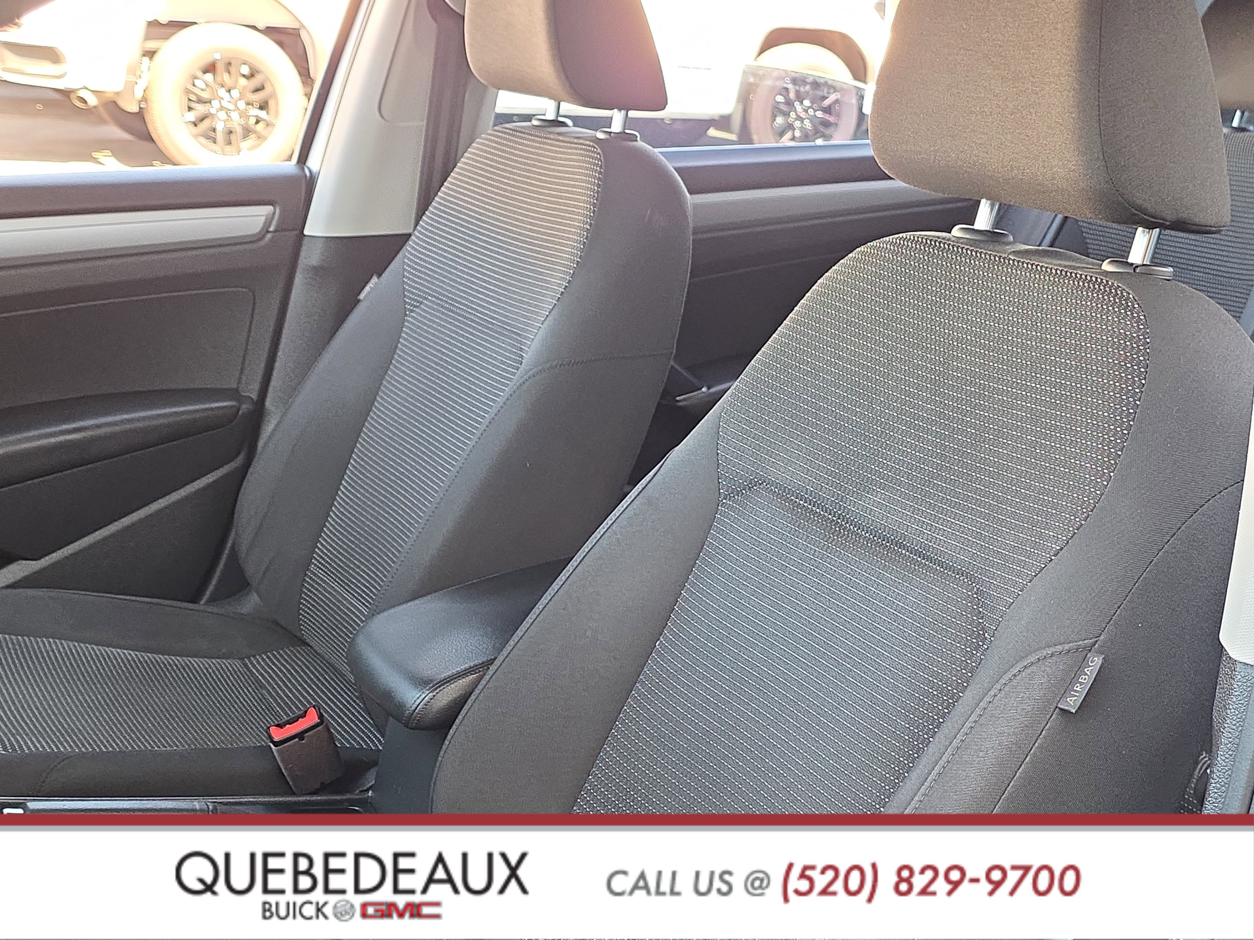 Used 2017 Volkswagen Passat 1.8T S FWD image 11