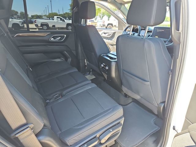 Used 2024 GMC Yukon SLE image 25