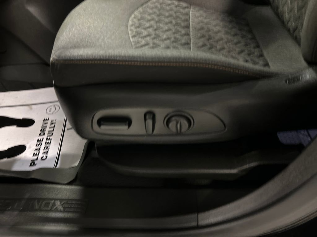 Used 2024 Chevrolet Equinox LT image 13