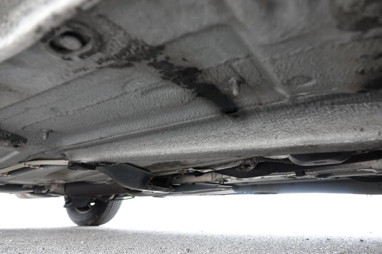 Used 2005 Volkswagen Golf GL image 73