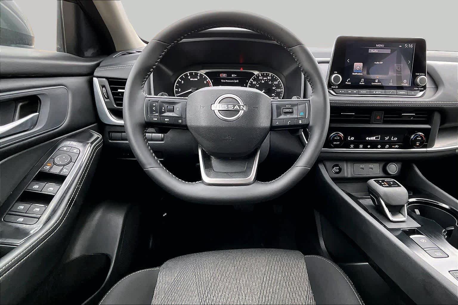 Certified 2026 Nissan Rogue SV FWD image 6