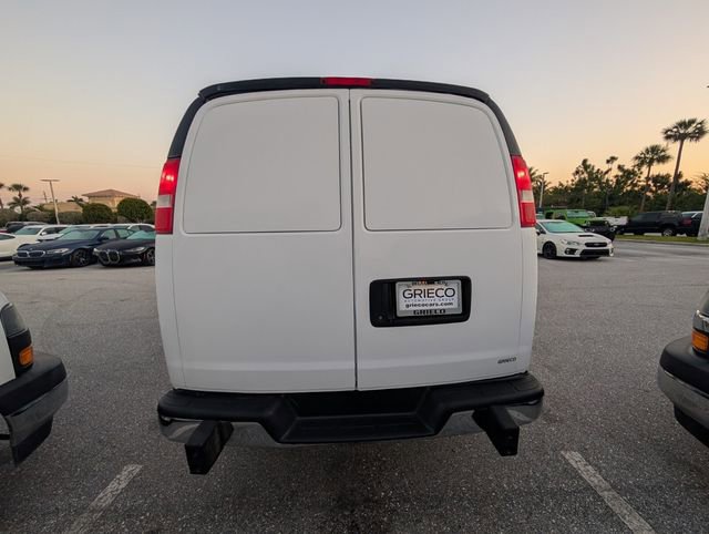 Used 2021 GMC Savana 2500 w/ Driver Convenience Package image 8