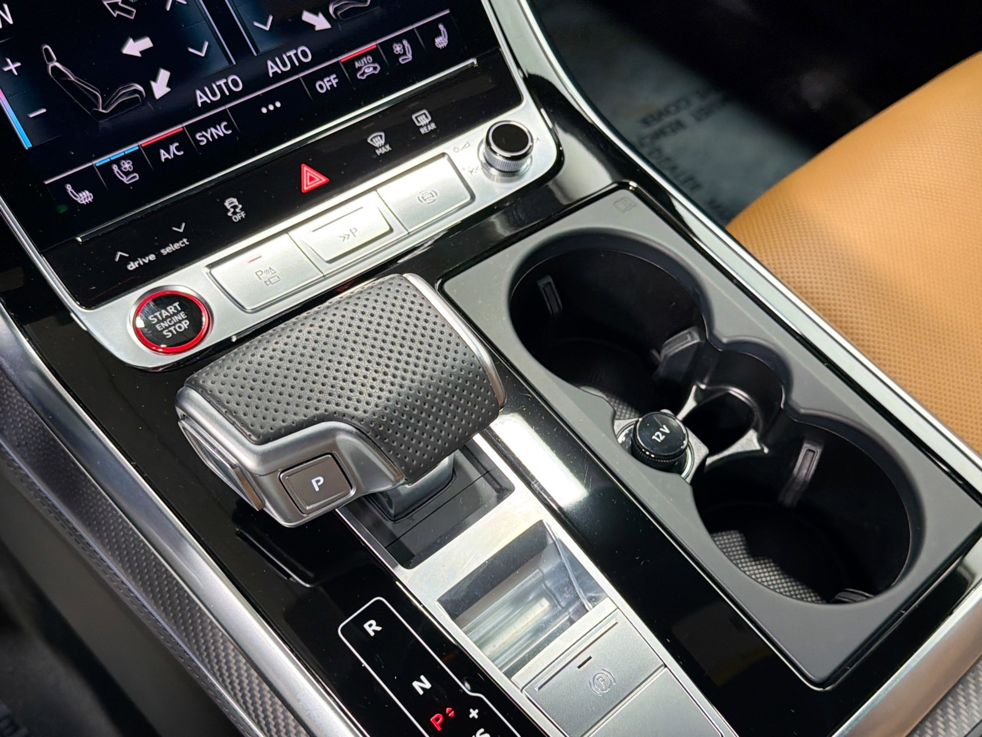 Used 2024 Audi RS Q8 image 28