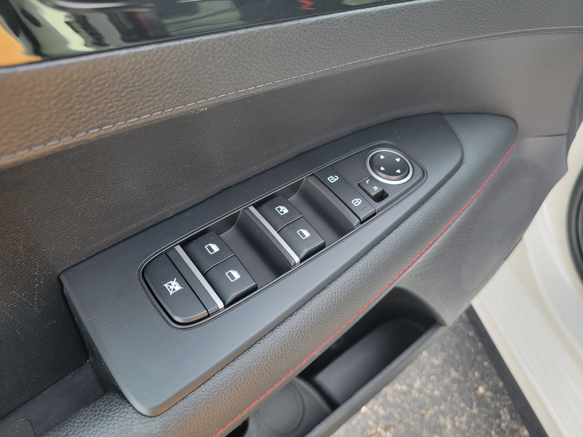 Used 2024 Kia Forte GT w/ GT2 Package image 19