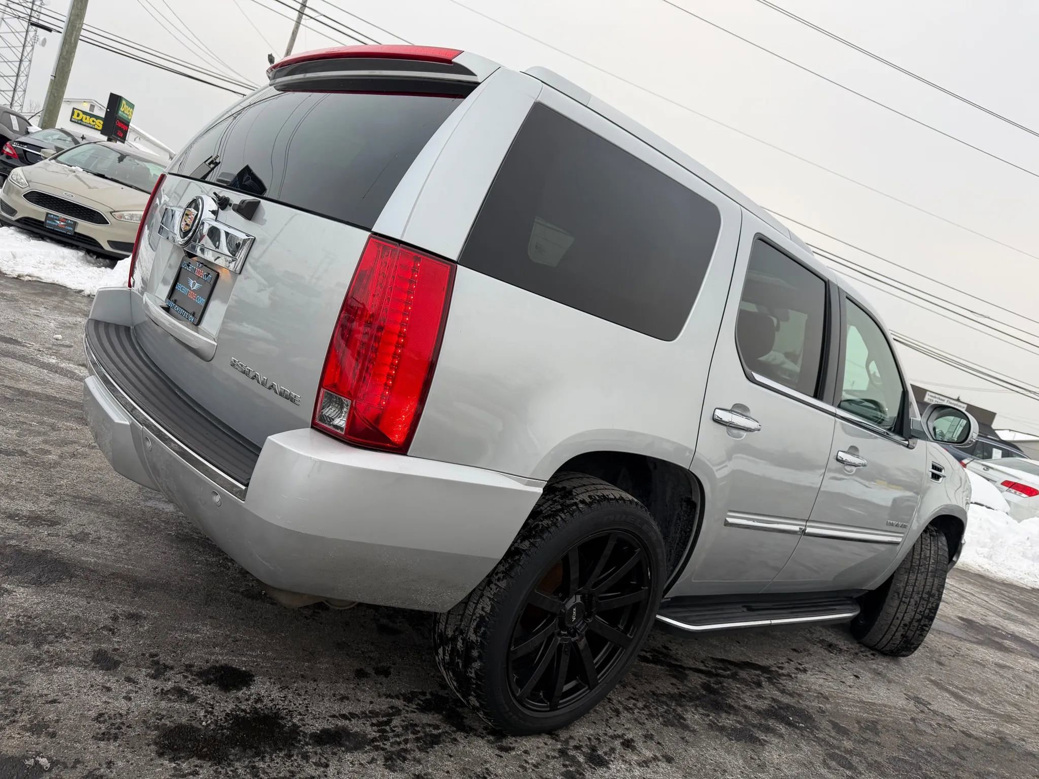 Used 2012 Cadillac Escalade Luxury image 60