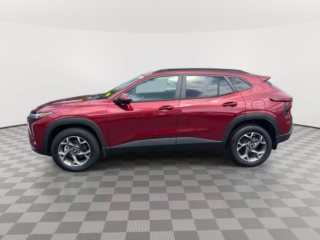 Used 2024 Chevrolet Trax LT w/ Driver Confidence Package FWD image 7