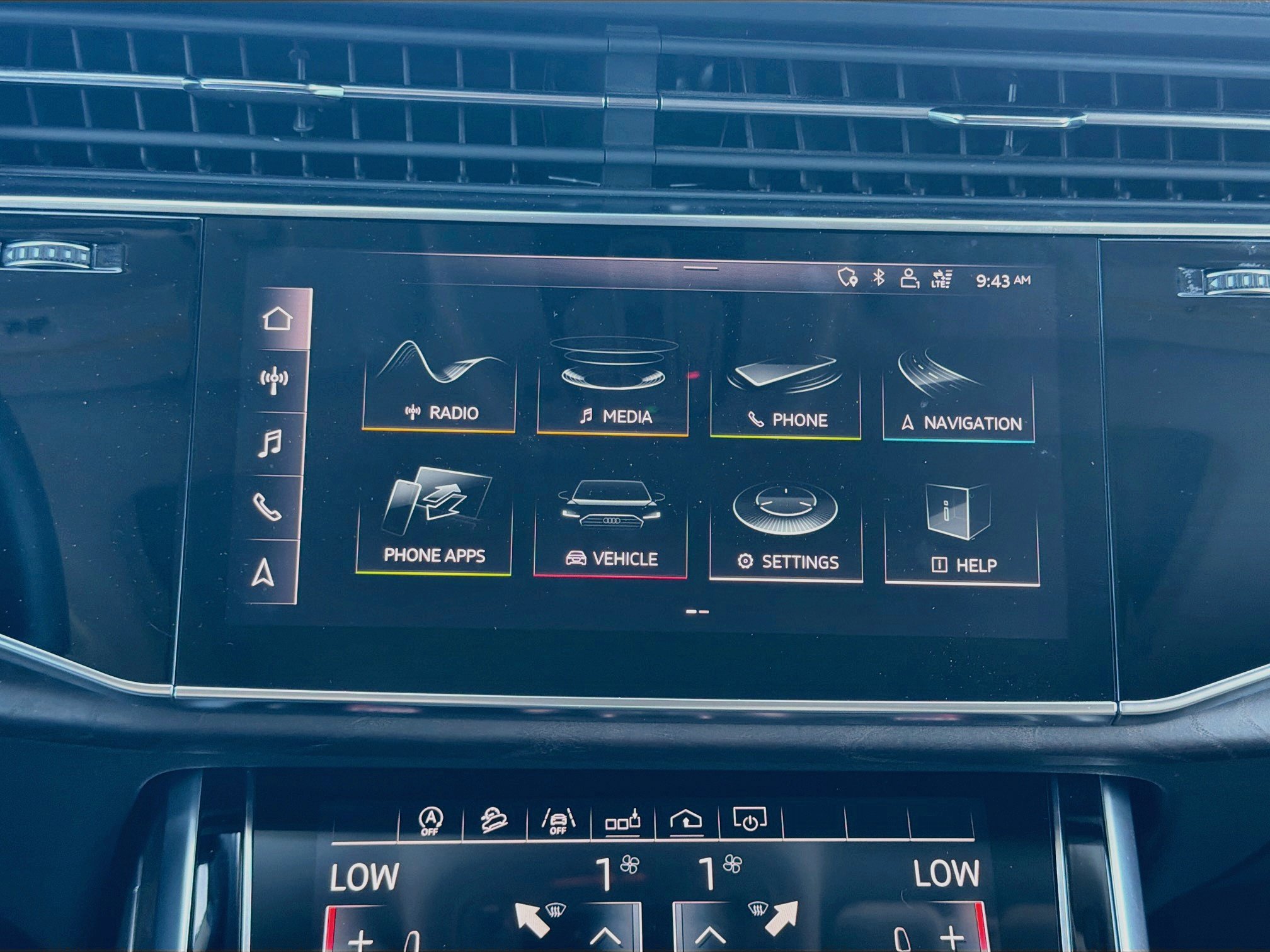 Used 2019 Audi Q8 Premium Plus AWD/4WD image 32
